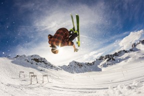 职业联赛开展技术人员职称评定提升后勤保障质量，技能竞赛后勤组职责