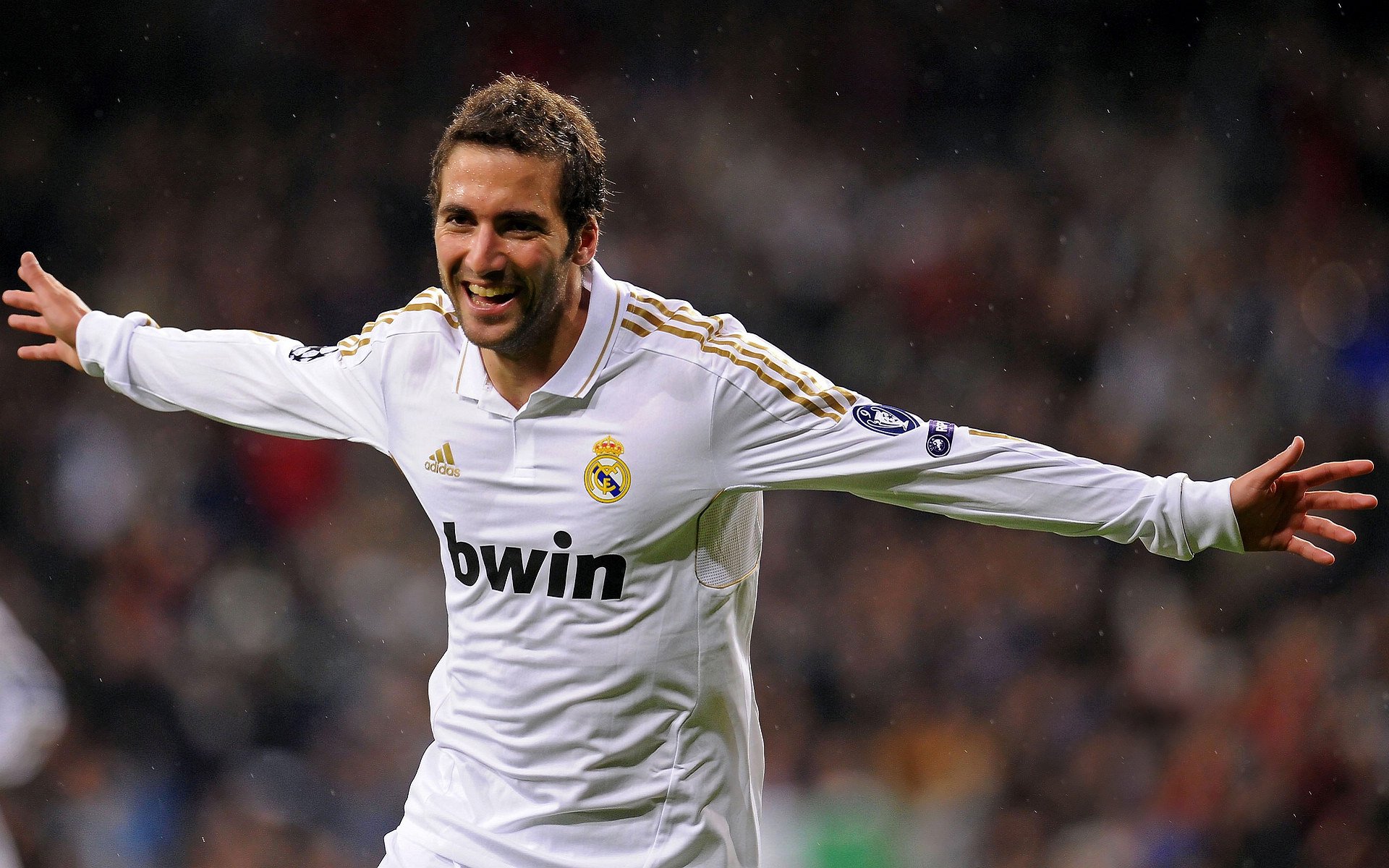 “萨尔·巴赫带领南非羚羊队击败澳大利亚，成功晋级”